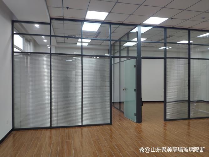 四款不同风格的办公室双玻百叶玻璃隔断实拍案例分享